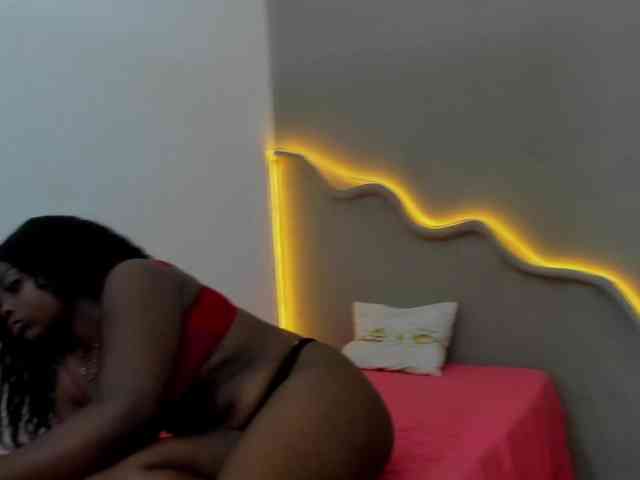 amiina-18 webcam