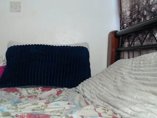 whimsicat's Live Webcam