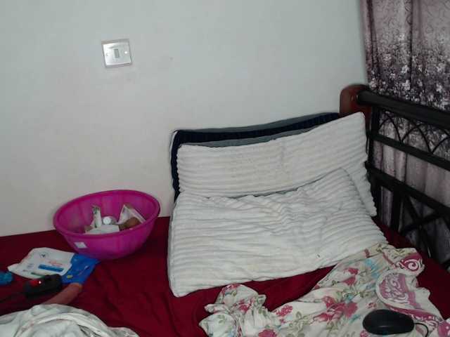 whimsicat live cam on BongaCams