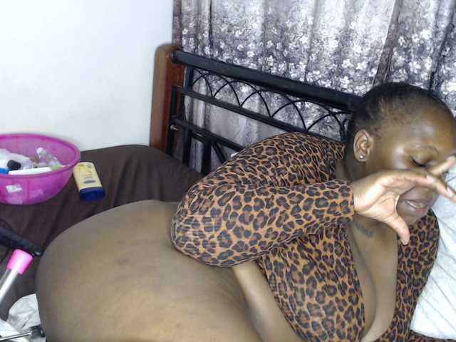 whimsicat live cam on BongaCams