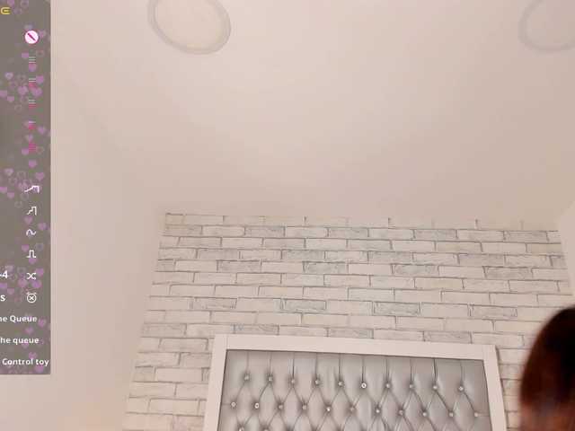EmilyLux live cam on BongaCams