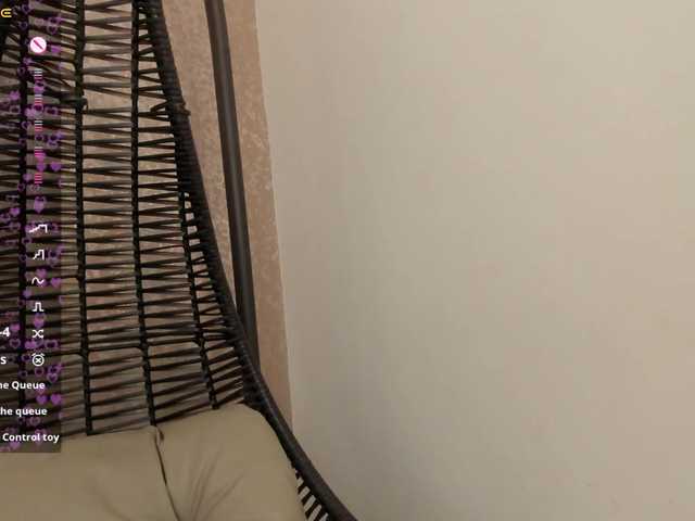 EmilyLux live cam on BongaCams