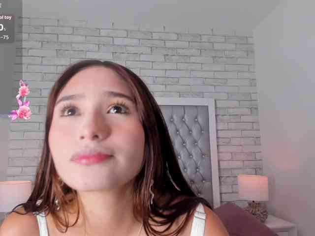EmilyLux webcam
