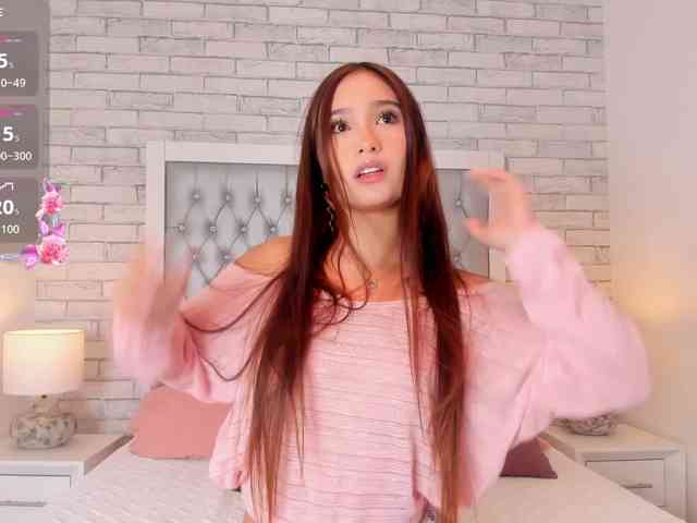 EmilyLux webcam