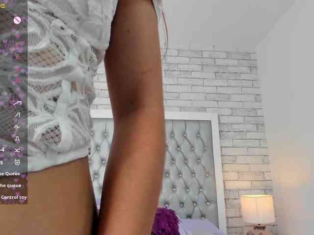 EmilyLux webcam