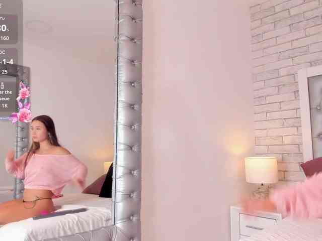 EmilyLux webcam