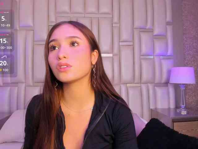 EmilyLux webcam