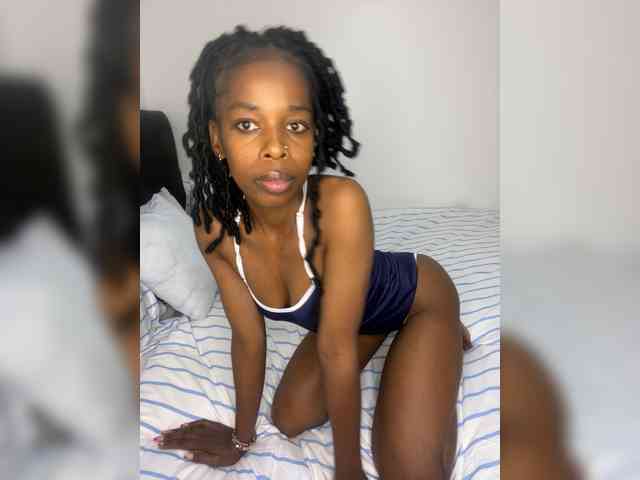 Larrine webcam