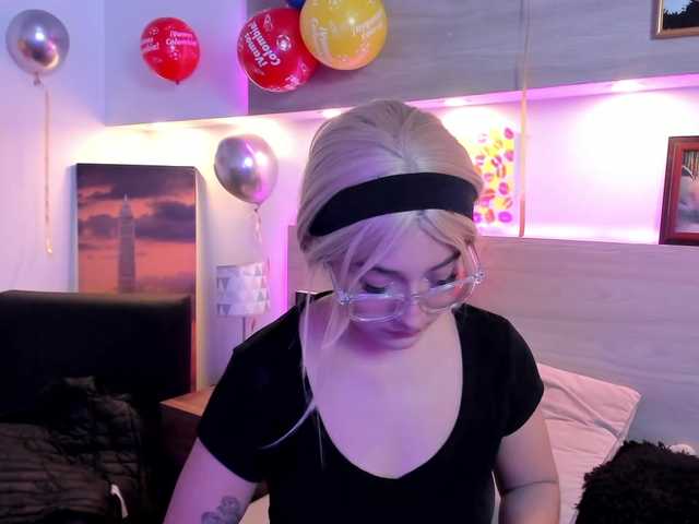 Nina-Mars live cam on BongaCams