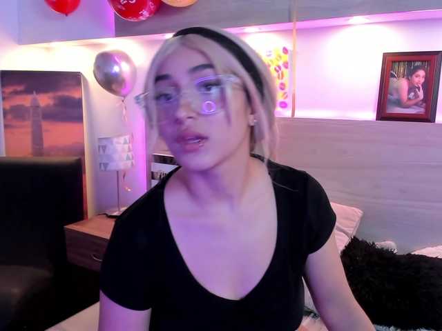 Nina-Mars live cam on BongaCams