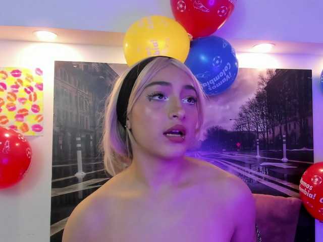 Nina-Mars live cam on BongaCams
