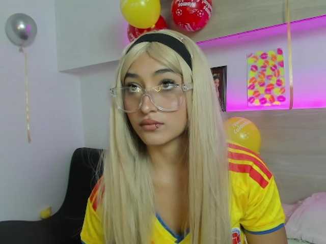 Nina-Mars live cam on BongaCams
