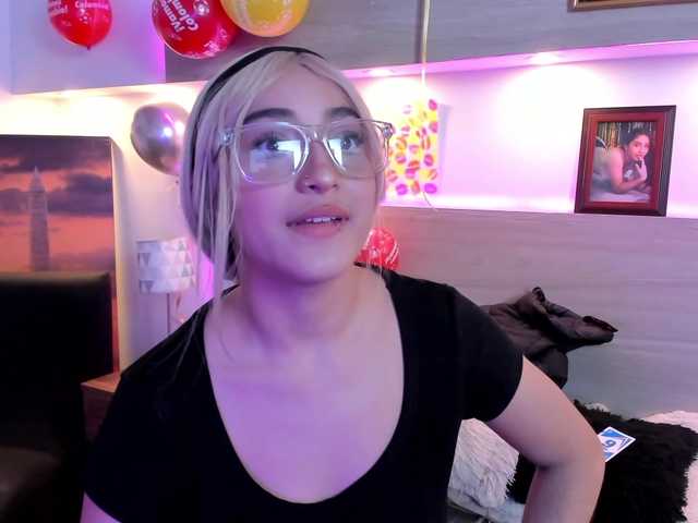 Nina-Mars live cam on BongaCams