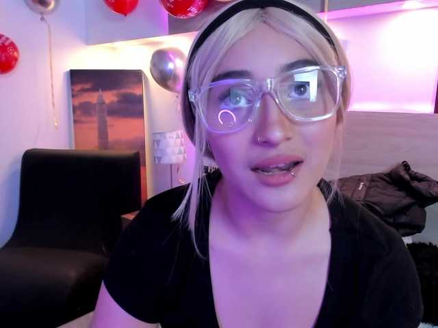 Nina-Mars live cam on BongaCams