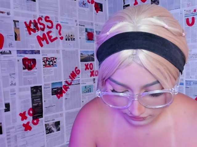 Nina-Mars live cam on BongaCams