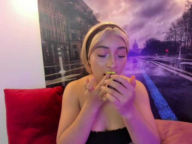 Nina-Mars live cam on BongaCams
