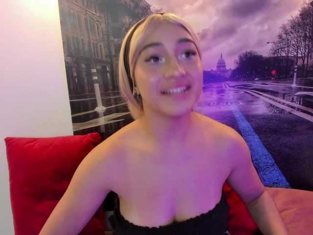 Nina-Mars live cam on BongaCams