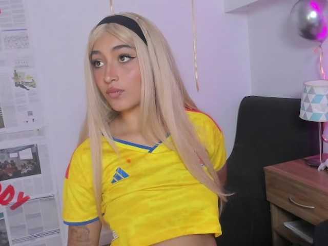 Nina-Mars live cam on BongaCams