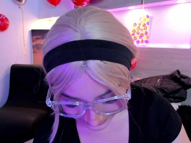 Nina-Mars live cam on BongaCams