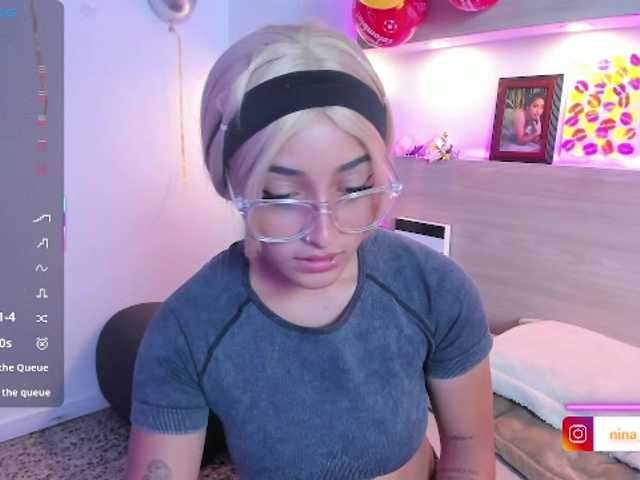 Nina-Mars live cam on BongaCams
