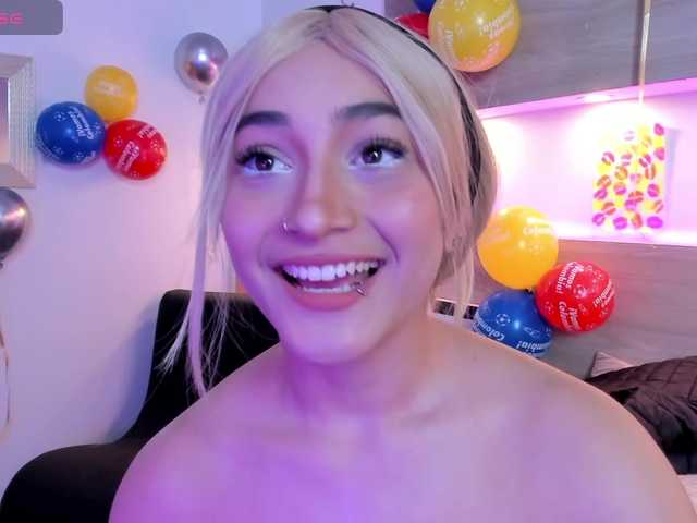 Nina-Mars live cam on BongaCams