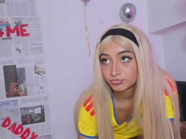 Nina-Mars live cam on BongaCams