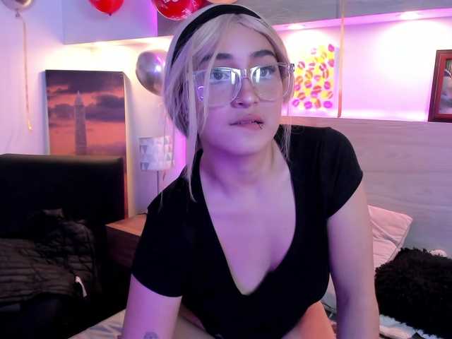 Nina-Mars live cam on BongaCams