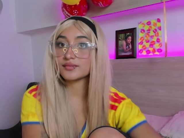 Nina-Mars live cam on BongaCams