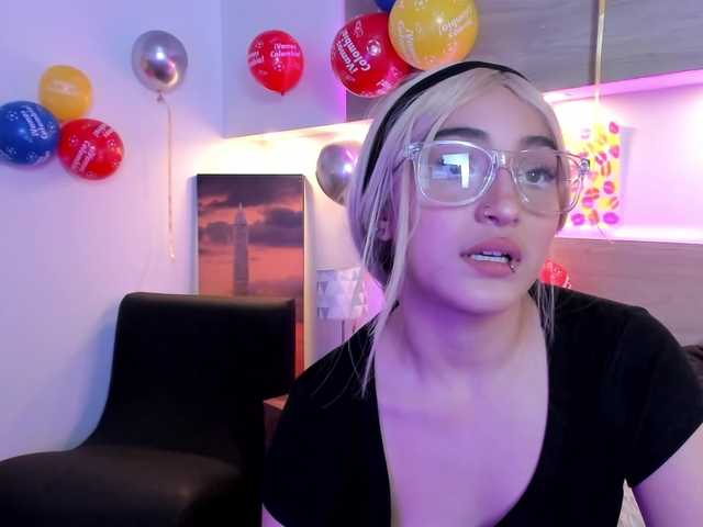Nina-Mars live cam on BongaCams