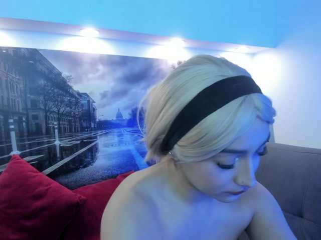 Nina-Mars live cam on BongaCams