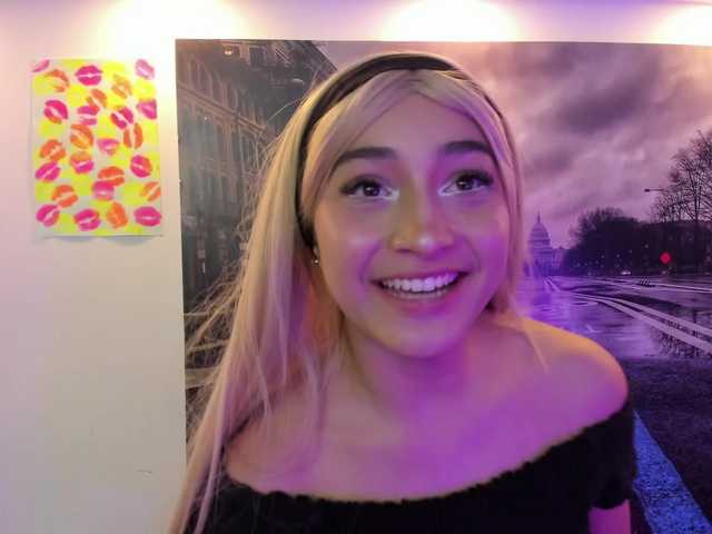 Nina-Mars live cam on BongaCams