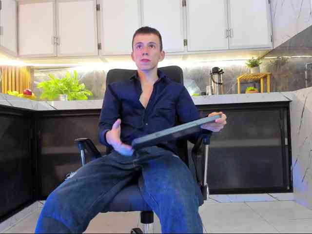 Thiiago-twink Thiiago-twink