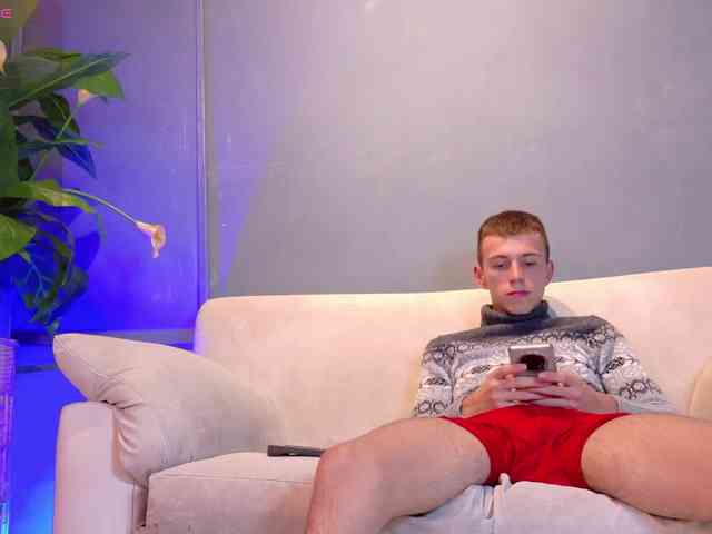 Thiiago-twink