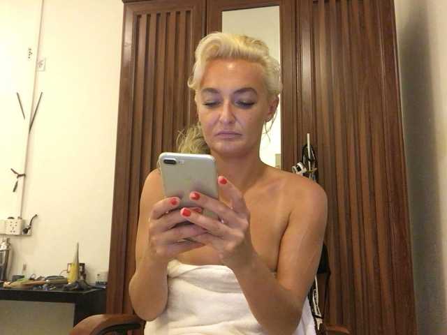 GoddessKai live cam on BongaCams