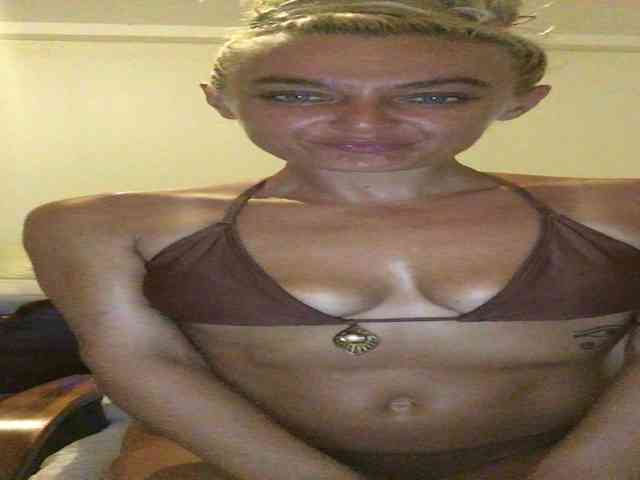 GoddessKai webcam