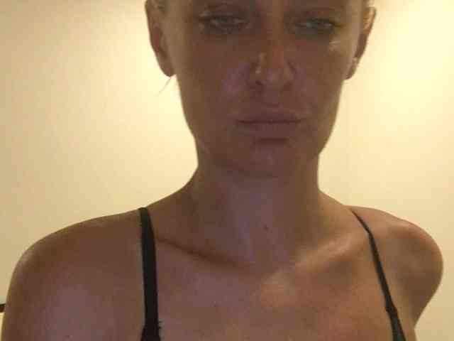 GoddessKai webcam
