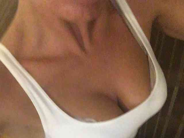 GoddessKai webcam