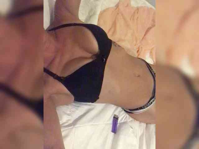 GoddessKai webcam