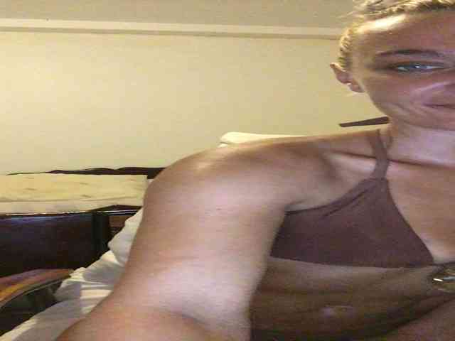 GoddessKai webcam