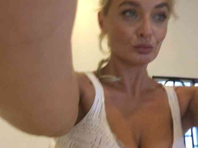 GoddessKai webcam