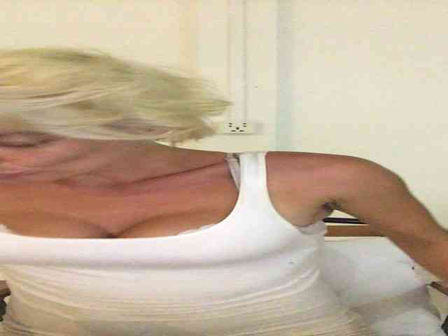 GoddessKai webcam