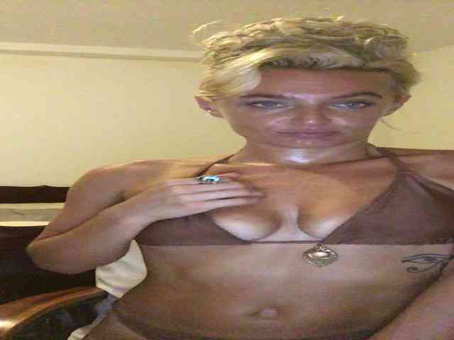 GoddessKai webcam