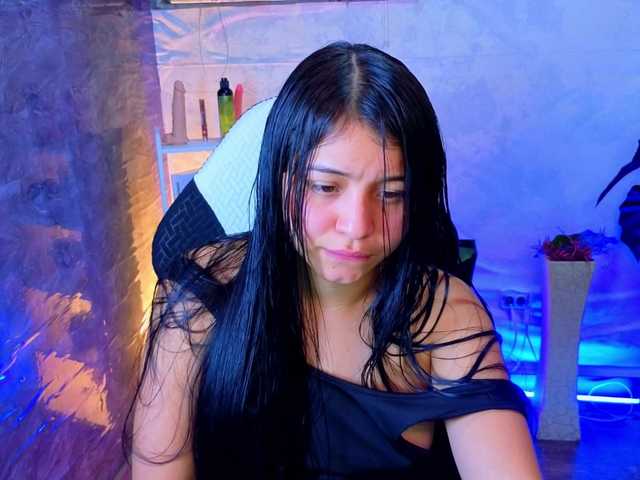 Pixxiie live cam on BongaCams