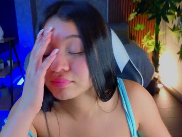 Pixxiie Live Cam on BongaCams