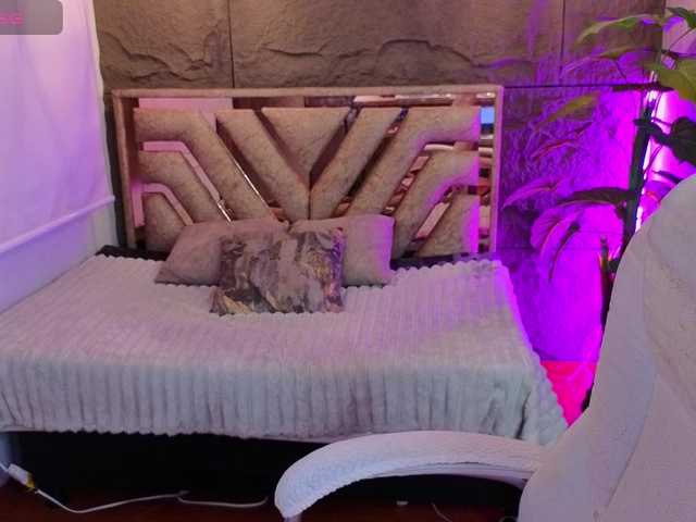 Pixxiie live cam on BongaCams