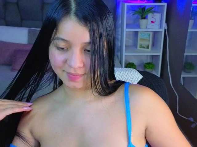 Pixxiie live cam on BongaCams