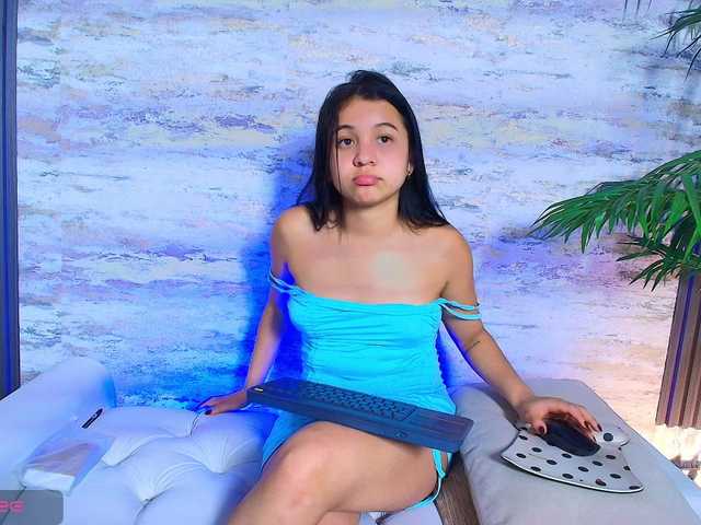 Pixxiie live cam on BongaCams