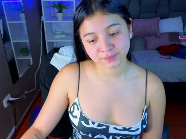 Pixxiie live cam on BongaCams
