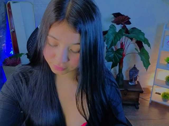 Pixxiie live cam on BongaCams