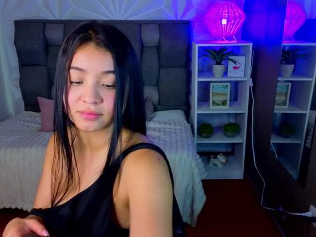 Pixxiie live cam on BongaCams